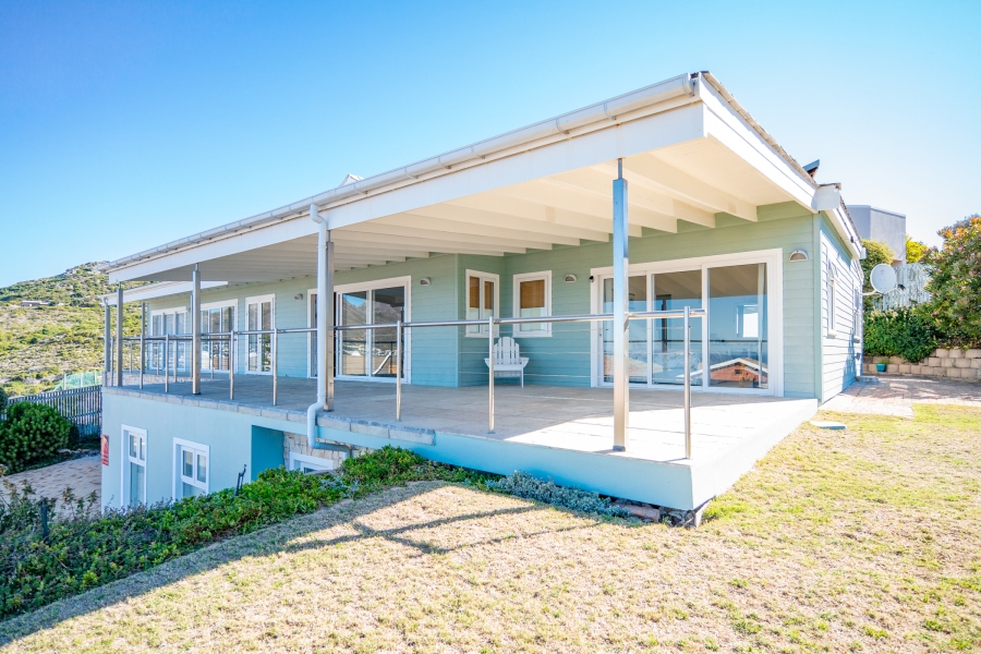 3 Bedroom Property for Sale in Glen Marine Western Cape
